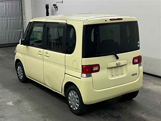 DAIHATSU TANTO 2010