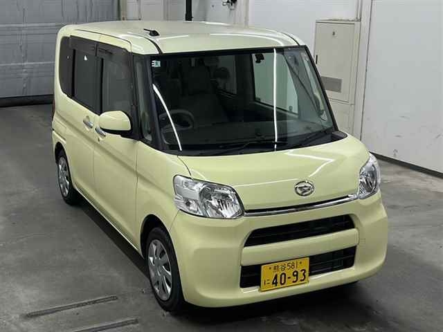 DAIHATSU TANTO 2014