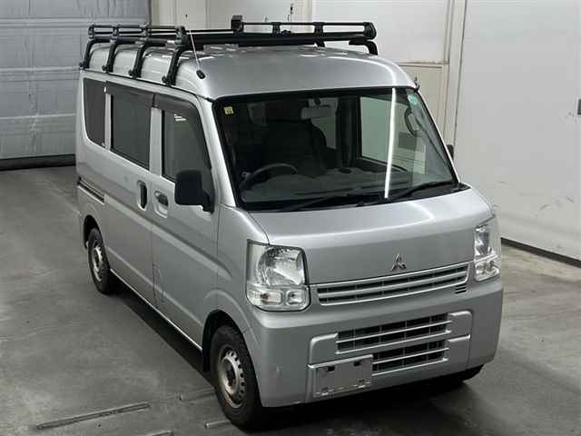 MITSUBISHI MINICAB VAN 2015