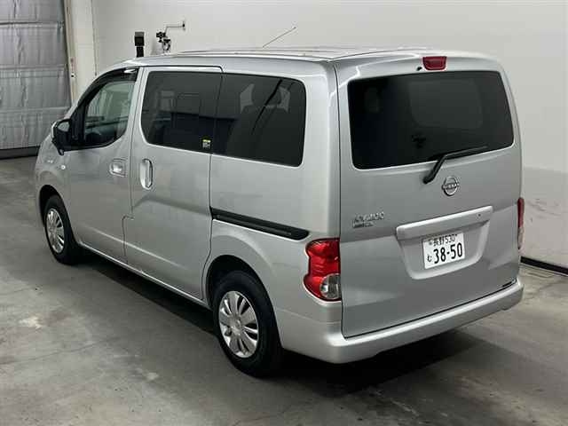 NISSAN NV200 2022