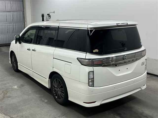 NISSAN ELGRAND 2019