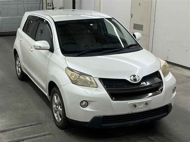 TOYOTA IST 2008