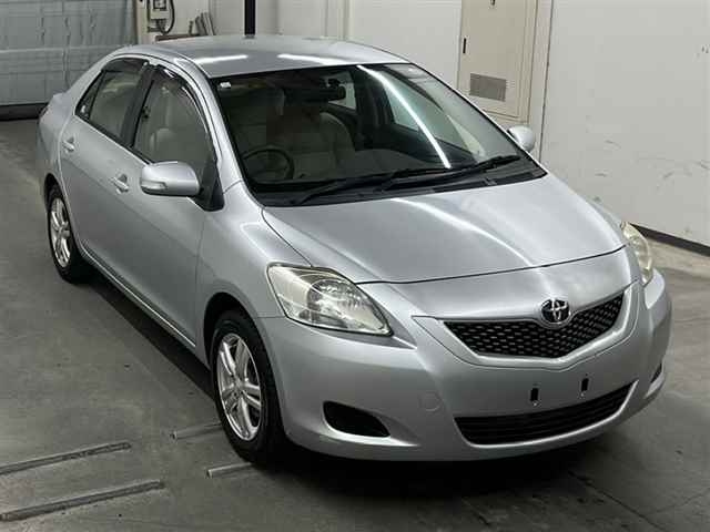TOYOTA BELTA 2010