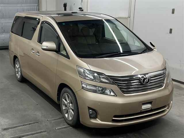 TOYOTA VELLFIRE 2010