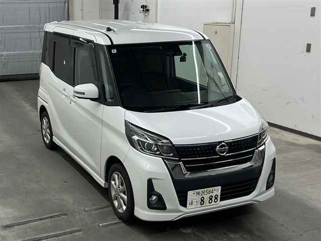NISSAN DAYZ ROOX 2018