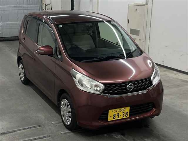 NISSAN DAYZ 2013