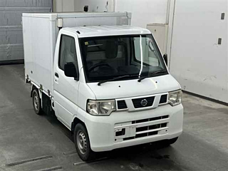 NISSAN CLIPPER TRUCK 2013