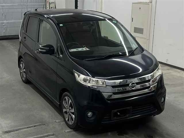 NISSAN DAYZ 2013