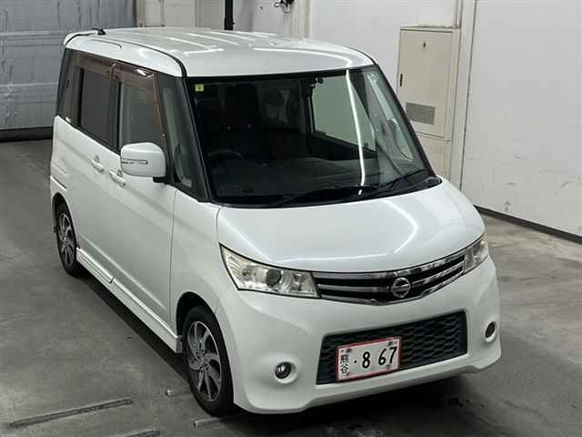 NISSAN ROOX 2012