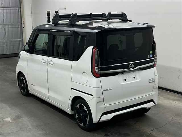 NISSAN ROOX 2020