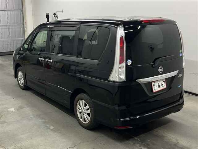 NISSAN SERENA 2013