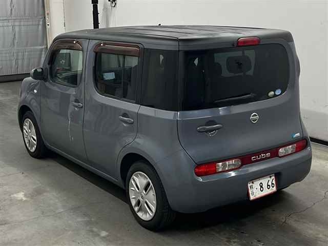 NISSAN CUBE 2010