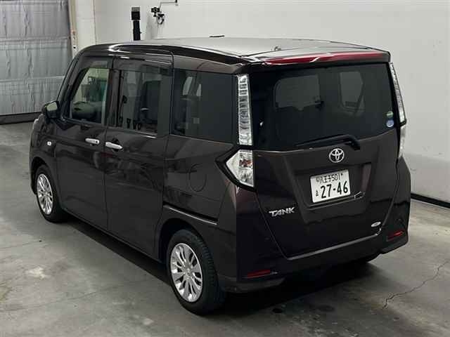 TOYOTA TANK 2017