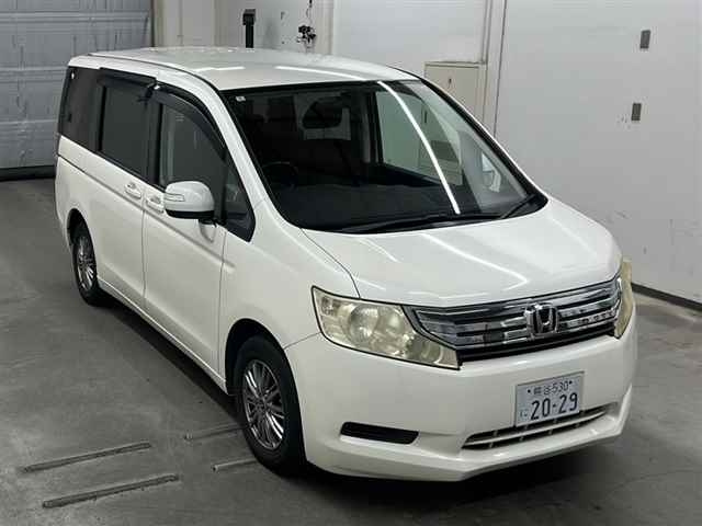 HONDA STEP WAGON 2012