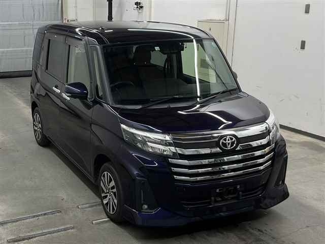 TOYOTA ROOMY 2022