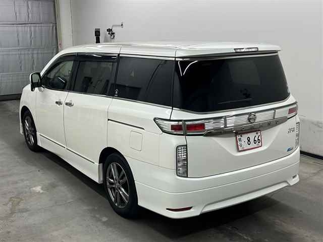 NISSAN ELGRAND 2012