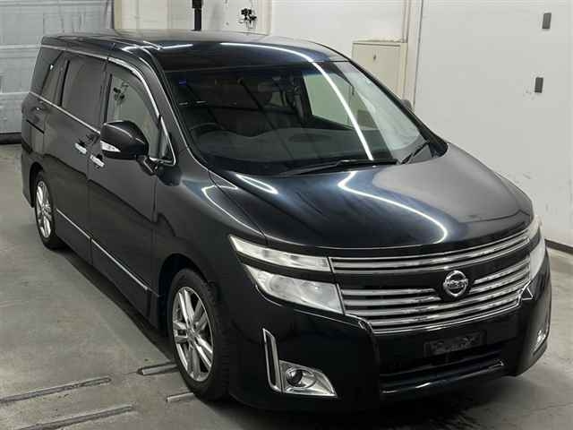 NISSAN ELGRAND 2013