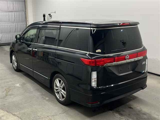 NISSAN ELGRAND 2013