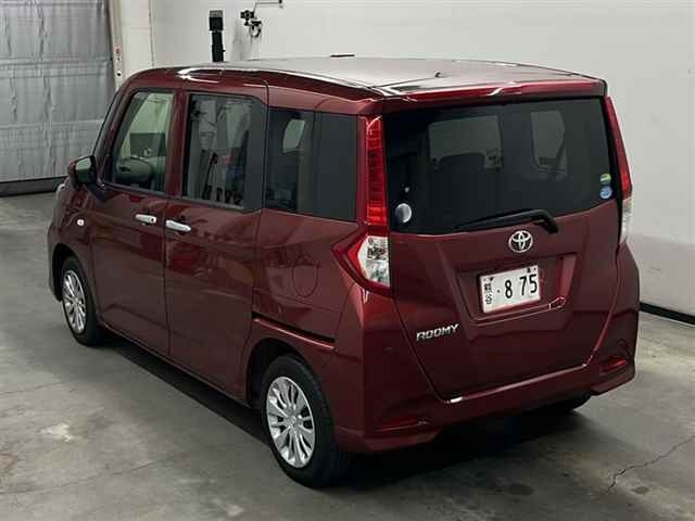 TOYOTA ROOMY 2021