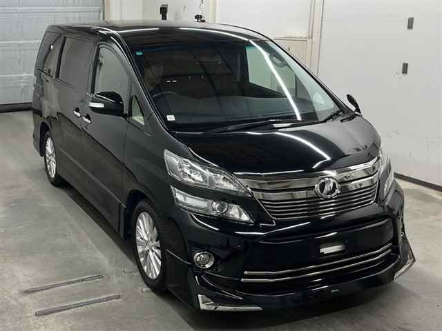 TOYOTA VELLFIRE 2013