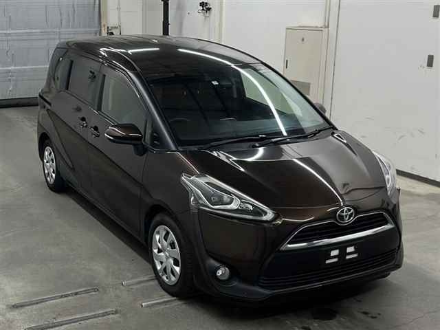 TOYOTA SIENTA 2017