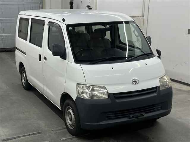 TOYOTA TOWN ACE VAN 2016