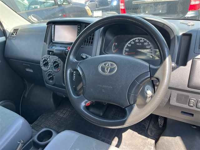 TOYOTA TOWN ACE VAN 2016