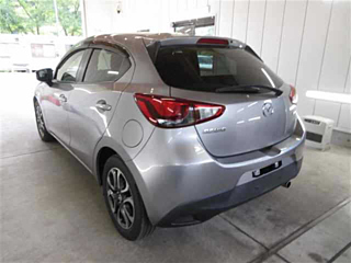 MAZDA DEMIO 2016