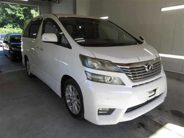 TOYOTA VELLFIRE 2010
