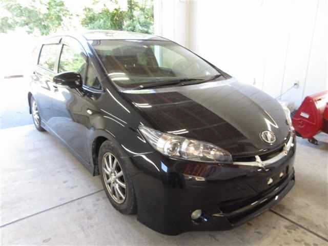 TOYOTA WISH 2012
