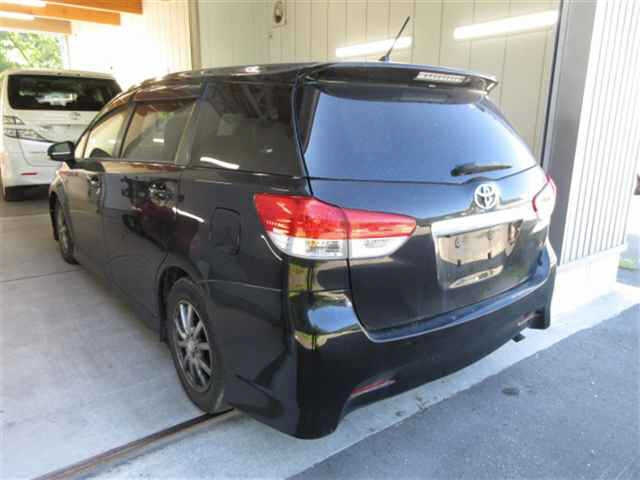 TOYOTA WISH 2012