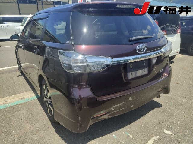 TOYOTA WISH 2012