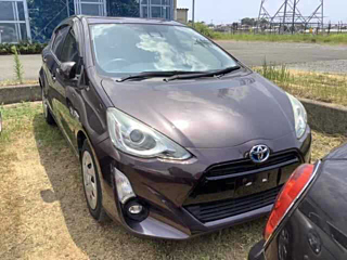 TOYOTA AQUA 2015
