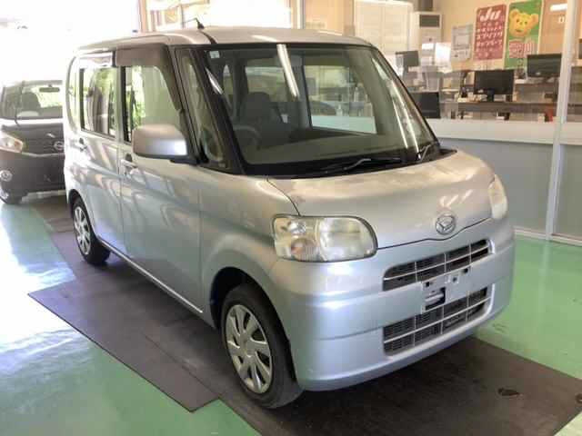 DAIHATSU TANTO 2011