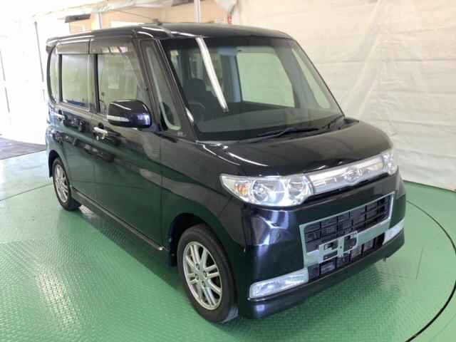 DAIHATSU TANTO 2010