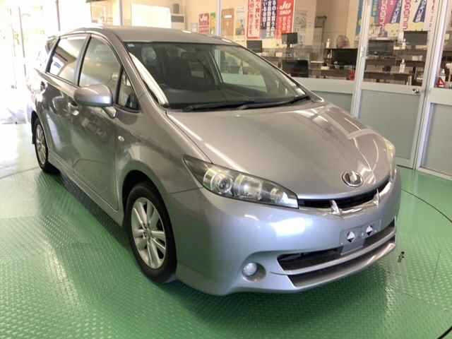 TOYOTA WISH 2009