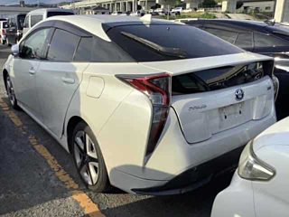 TOYOTA PRIUS 2016