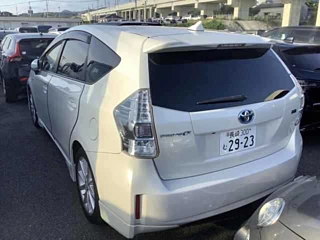 TOYOTA PRIUS ALPHA 2012