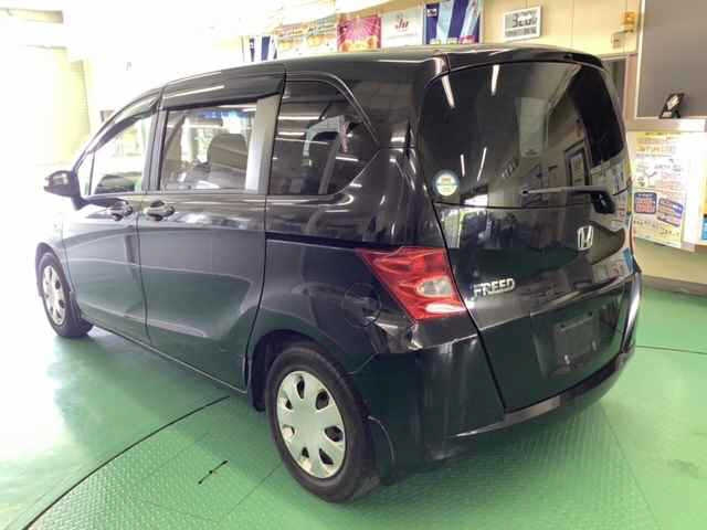 HONDA FREED 2010
