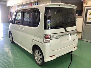 DAIHATSU TANTO 2009