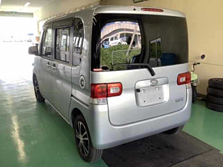 DAIHATSU TANTO 2011