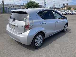 TOYOTA AQUA 2012