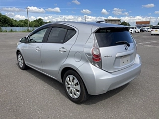TOYOTA AQUA 2012