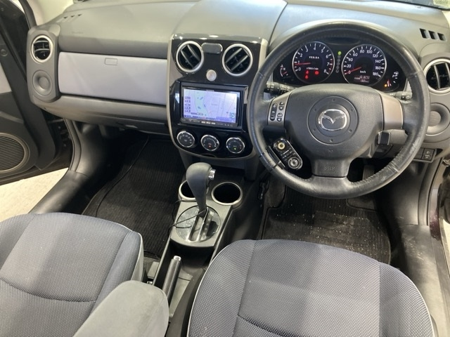 MAZDA VERISA 2012