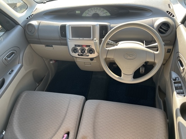 DAIHATSU TANTO 2009