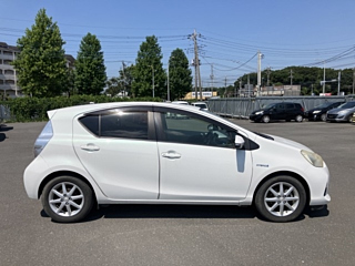 TOYOTA AQUA 2012