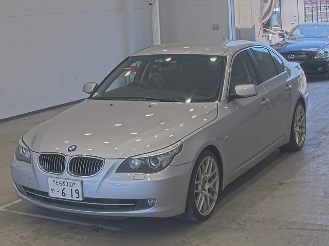 BMW 5 SERIES 2009