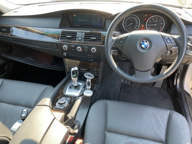BMW 5 SERIES 2009
