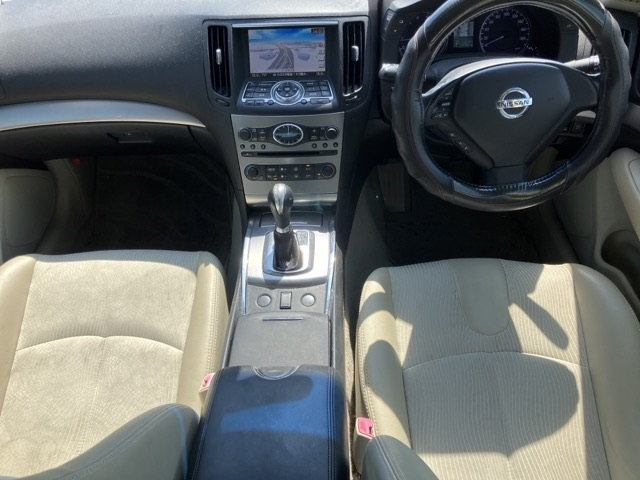 NISSAN SKYLINE 2013