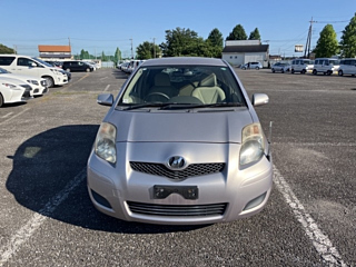 TOYOTA VITZ 2009